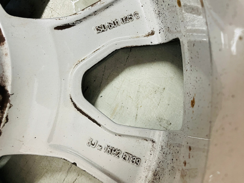 1x Alufelge 16 Zoll 6.0" 4x100 39ET 1S0601025G Seat Citigo Up Rim Wheel