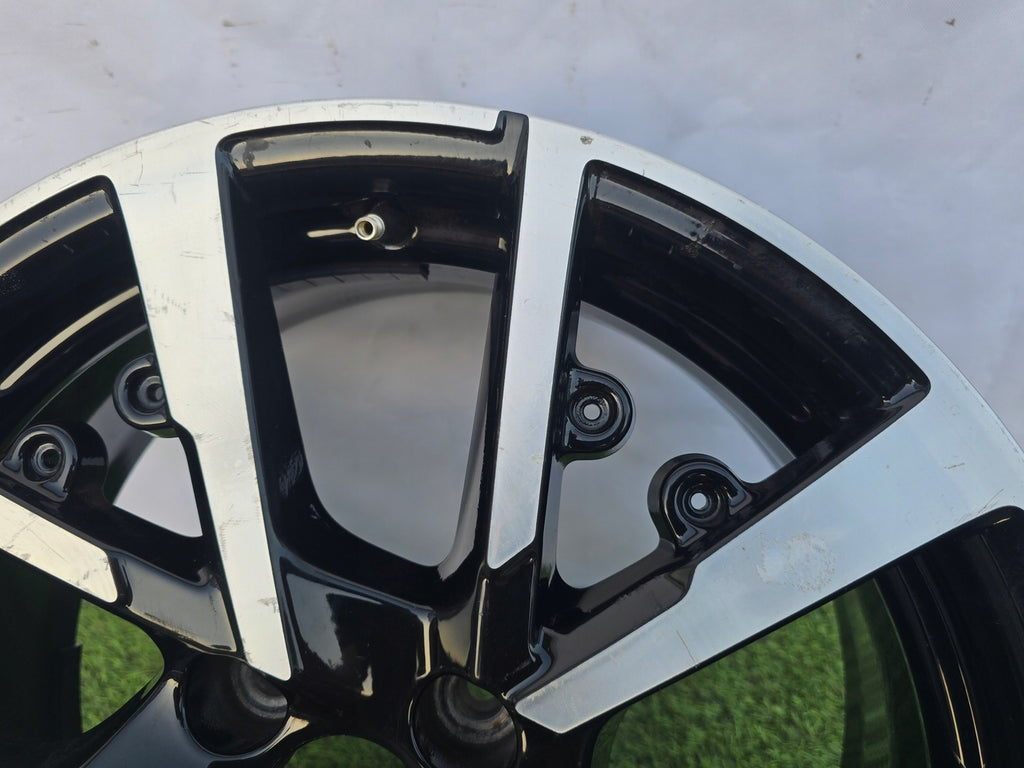 1x Alufelge 17 Zoll 7.0" 4x108 32ET 9825165080 Peugeot Rim Wheel