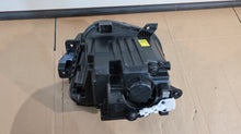 Laden Sie das Bild in den Galerie-Viewer, Frontscheinwerfer Hyundai Tucson M792112020 Full LED Rechts Headlight