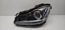 Laden Sie das Bild in den Galerie-Viewer, Frontscheinwerfer Mercedes-Benz A2048204339 Xenon Links Scheinwerfer Headlight