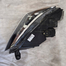 Laden Sie das Bild in den Galerie-Viewer, Frontscheinwerfer Seat Ateca 576941008D 90117434 Full LED Rechts Headlight SCH5648612943xe