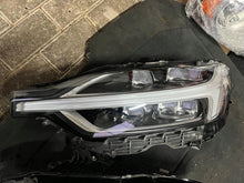 Load image into Gallery viewer, Frontscheinwerfer Volvo Xc60 II Full LED Ein Stück (Rechts oder Links) Headlight SCH2658749080qe