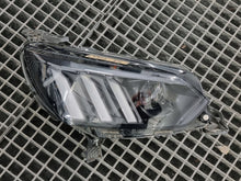 Load image into Gallery viewer, Frontscheinwerfer Peugeot 2008 II 1674248380 1674248480 Rechts oder Links SCH6670146739at