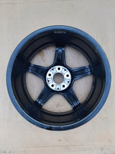 Laden Sie das Bild in den Galerie-Viewer, 1x Alufelge 18 Zoll 7.5&quot; 5x120 A5054014800 Mercedes-Benz W205 Rim Wheel