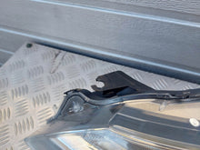 Load image into Gallery viewer, Frontscheinwerfer Toyota Yaris Links Scheinwerfer Headlight