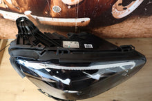 Laden Sie das Bild in den Galerie-Viewer, Frontscheinwerfer Mercedes-Benz W213 A2139067609 LED Rechts Headlight SCH5614610979gn
