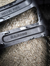 Laden Sie das Bild in den Galerie-Viewer, 1x Alufelge 20 Zoll 9.0" 5x112 50753 Audi Rim Wheel FEL8206072256si