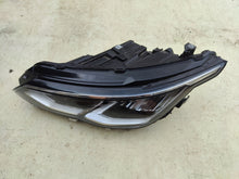 Laden Sie das Bild in den Galerie-Viewer, Frontscheinwerfer VW Golf VIII I 5H1941005N LED Ein Stück (Rechts oder Links) SCH4644312821au