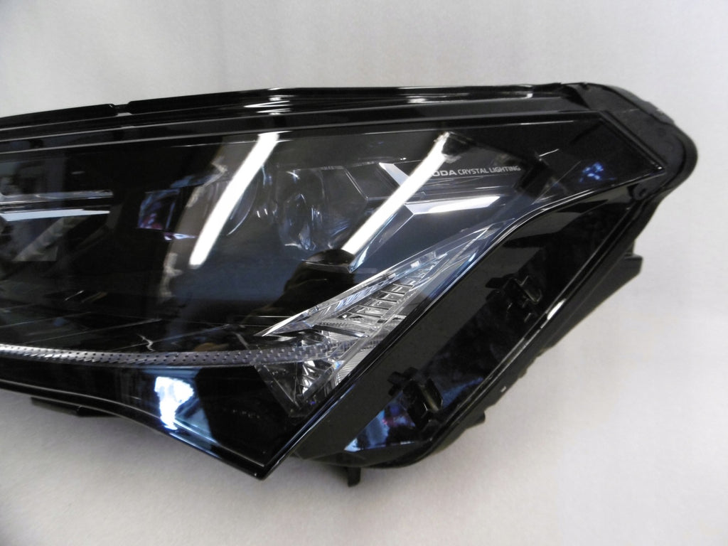 Frontscheinwerfer Skoda Enyaq 5LB941015A Full LED Links Scheinwerfer Headlight