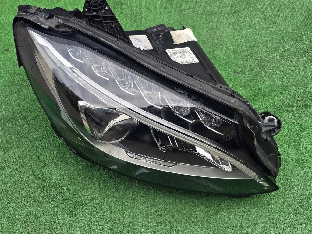 Frontscheinwerfer Mercedes-Benz W205 A2059062604 LED Rechts Headlight SCH9609266293sn