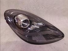 Laden Sie das Bild in den Galerie-Viewer, Frontscheinwerfer Porsche 718 Boxster 982 982941006C Xenon Rechts Headlight SCH6478162897ec