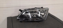 Load image into Gallery viewer, Frontscheinwerfer Seat Ateca 90117433A Full LED Links Scheinwerfer Headlight