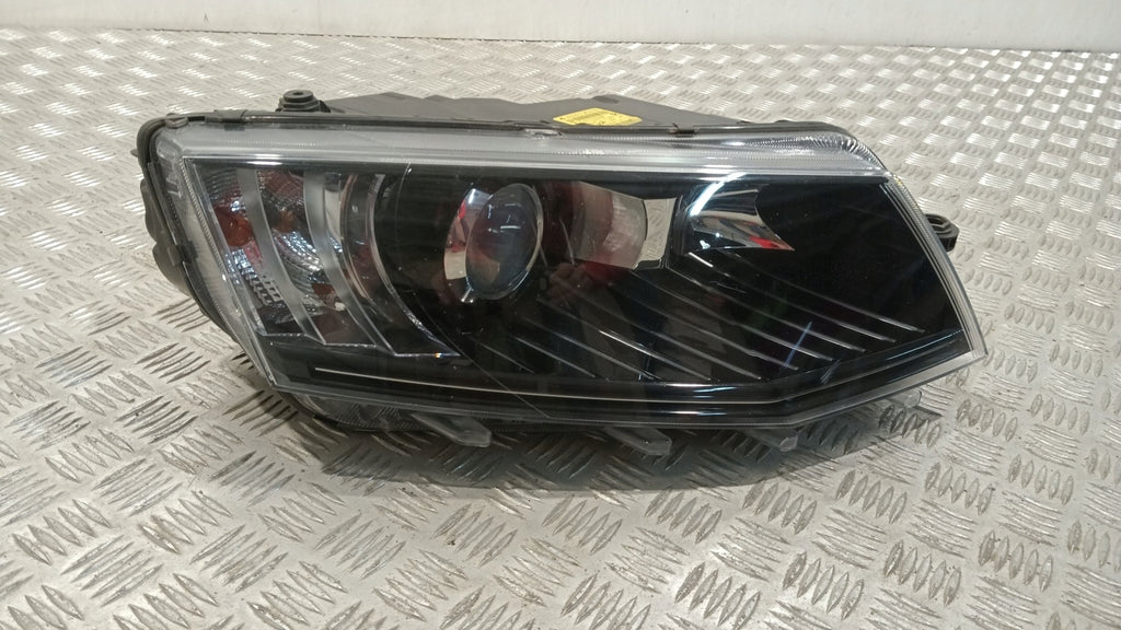 Frontscheinwerfer Skoda Octavia III 5E1941016 Vorderseite Scheinwerfer Headlight SCH3322982225li
