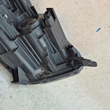 Load image into Gallery viewer, Frontscheinwerfer Ford Ecosport Ein Stück (Rechts oder Links) Headlight SCH1245261935qt
