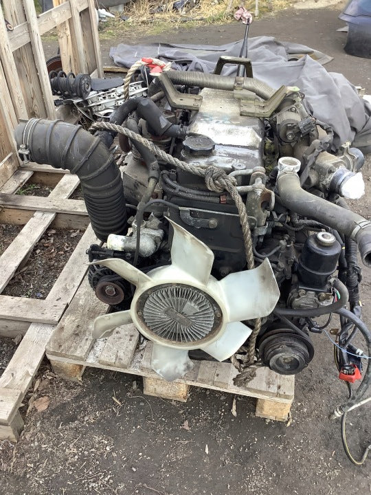 Motor Mitsubishi Pajero III 4M41 3.2 188TKm Diesel Engine Komplett MOT1868121642gc
