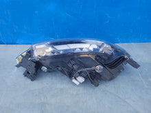 Laden Sie das Bild in den Galerie-Viewer, Frontscheinwerfer Mitsubishi Outlander I 8301C8-63 LED Links Headlight SCH7285364597lm