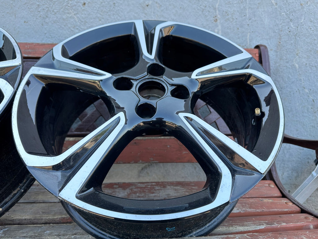 1x Alufelge 17 Zoll 7.0" 4x108 38ET 39182183 9852281680 Opel Corsa F Rim Wheel