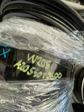 Laden Sie das Bild in den Galerie-Viewer, 4x Alufelge 18 Zoll 8.5" 5x112 49ET A2054019600 Mercedes-Benz W205 Rim Wheel FEL1468563348sc