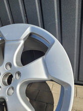 Laden Sie das Bild in den Galerie-Viewer, 1x Alufelge 20 Zoll 10.0" 5x112 1T3601025AC VW Rim Wheel FEL6114038975xa