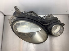Laden Sie das Bild in den Galerie-Viewer, Frontscheinwerfer Mercedes-Benz W211 Rechts Scheinwerfer Headlight SCH1143897919fy