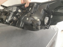 Load image into Gallery viewer, Frontscheinwerfer Toyota Yaris LED Rechts Scheinwerfer Headlight