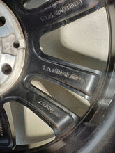 Load image into Gallery viewer, 1x Alufelge 17 Zoll 7.0&quot; 5x112 44 5ET A2064017400 Mercedes-Benz W206 Rim Wheel