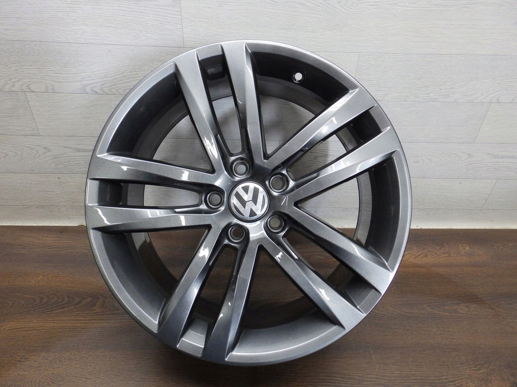 4x Alufelge 18 Zoll 7.5" 5x112 51ET Glanz Grau 5G0601025AF VW Golf Vii Rim Wheel