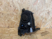 Laden Sie das Bild in den Galerie-Viewer, Frontscheinwerfer Toyota Prius Links Scheinwerfer Headlight SCH3744771515qn