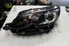 Laden Sie das Bild in den Galerie-Viewer, Frontscheinwerfer Peugeot 2008 I 9825313980 90167010 Links Headlight SCH5514953863hg