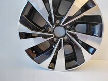 Load image into Gallery viewer, 1x Alufelge 15 Zoll 2G0601025D VW Polo Rim Wheel FEL1912935679hb