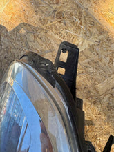 Load image into Gallery viewer, Frontscheinwerfer Citroën Berlingo 9806306580 Rechts Scheinwerfer Headlight SCH3731737822bq