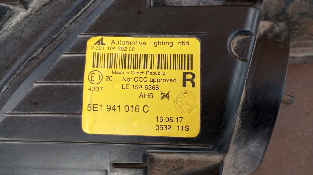Frontscheinwerfer Skoda Octavia III 5E1941016C LED Rechts Scheinwerfer Headlight SCH8188223576vi