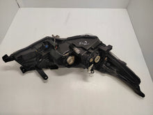 Laden Sie das Bild in den Galerie-Viewer, Frontscheinwerfer Toyota Corolla 81150-02L50-00 LED Rechts oder Links