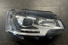 Laden Sie das Bild in den Galerie-Viewer, Frontscheinwerfer VW 7E5941016 Xenon Rechts Scheinwerfer Headlight SCH5328095908fr