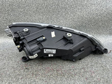 Load image into Gallery viewer, Frontscheinwerfer Seat Leon 5F1941007K Links Scheinwerfer Headlight SCH4229316452vc