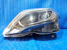 Laden Sie das Bild in den Galerie-Viewer, Frontscheinwerfer Mercedes-Benz W204 A2048201539 Xenon Links Headlight SCH3095343085jk