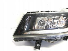 Laden Sie das Bild in den Galerie-Viewer, Frontscheinwerfer Iveco I 10R050081 300120A Rechts Scheinwerfer Headlight SCH8614758914qe