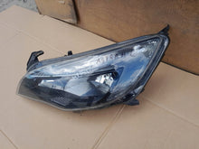Laden Sie das Bild in den Galerie-Viewer, Frontscheinwerfer Opel Astra J 1216724 Links Scheinwerfer Headlight SCH4817276760mc