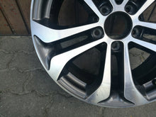 Laden Sie das Bild in den Galerie-Viewer, 1x Alufelge 17 Zoll 7.5&quot; 5x112 A2534010600 Mercedes-Benz Glc Rim Wheel