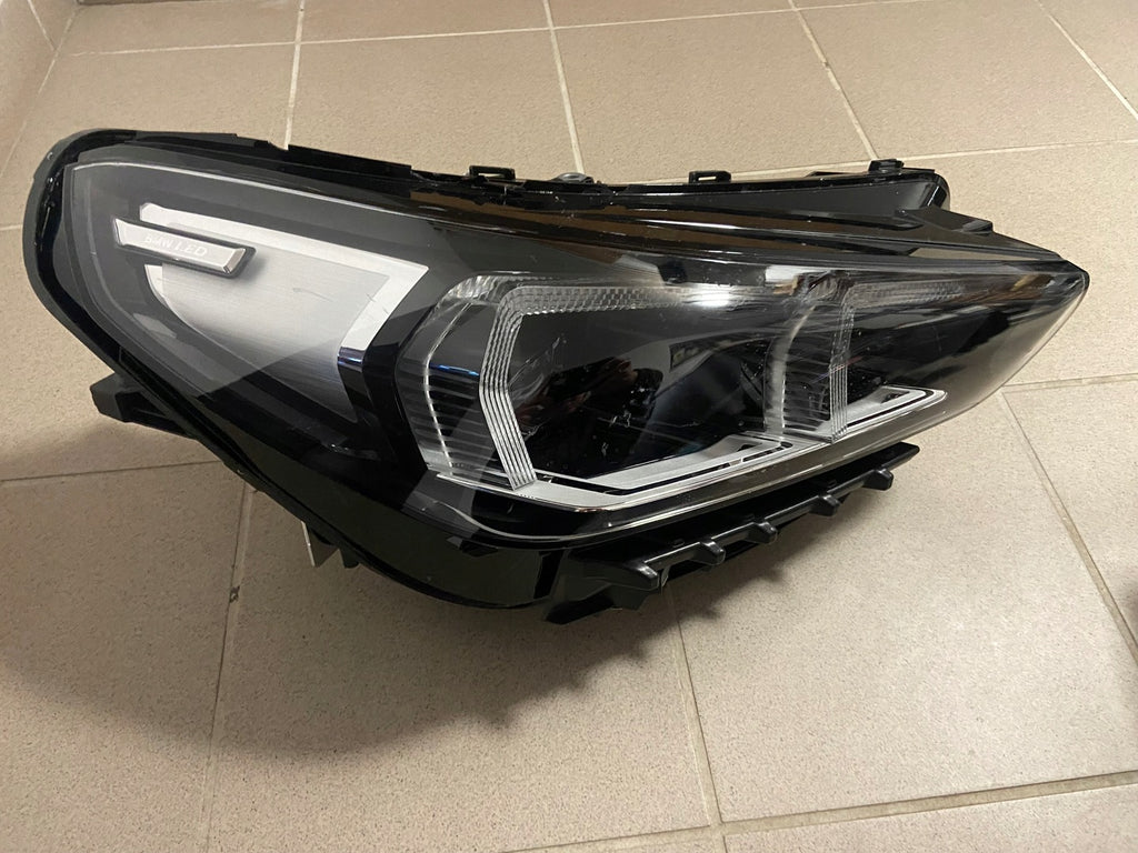 Frontscheinwerfer BMW X1 LED Rechts Scheinwerfer Headlight SCH2815044779er