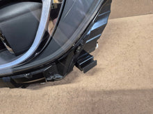 Laden Sie das Bild in den Galerie-Viewer, Frontscheinwerfer Mercedes-Benz W176 A1768201161 LED Links Headlight SCH6055724150sl