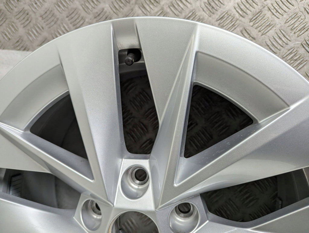 1x Alufelge 17 Zoll 7.0" 5x112 46ET 5E3601025E Skoda Octavia Iv Rim Wheel FEL2315172641la