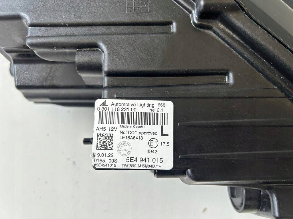 Frontscheinwerfer Skoda Octavia IV 5E4941015 Full LED Links Headlight SCH8681332112dy