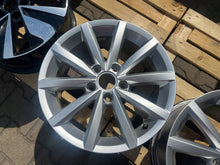 Laden Sie das Bild in den Galerie-Viewer, 1x Alufelge 16 Zoll 5x112 5G0601025BQ VW Golf Vii Rim Wheel FEL2923044540rs
