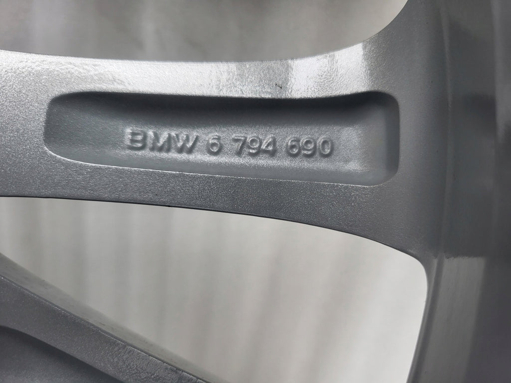 1x Alufelge 19 Zoll 8.5" 5x120 33ET Glanz Silber 6794690 BMW 5 F11 F10 F12 F13 FEL4645503797hl