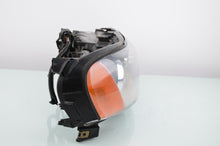 Laden Sie das Bild in den Galerie-Viewer, Frontscheinwerfer Volvo V70 89900282 Xenon Rechts Scheinwerfer Headlight SCH3006990257wn