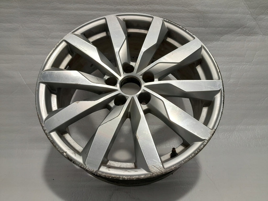 1x Alufelge 18 Zoll 8.0" 5x112 40ET Silber 8W0601025S Audi A4 B9 Rim Wheel FEL3009768384nh