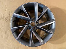 Load image into Gallery viewer, 1x Alufelge 19 Zoll 8.0" 5x112 44ET 3V0601025AP Skoda Superb Iii Rim Wheel FEL2643073712lw