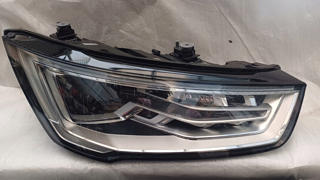 Frontscheinwerfer Audi A1 8XA941005 8XA941006 Xenon Rechts oder Links SCH1981331160wb