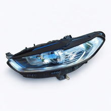 Laden Sie das Bild in den Galerie-Viewer, Frontscheinwerfer Ford Mondeo DS73-13W030-FA Links Scheinwerfer Headlight